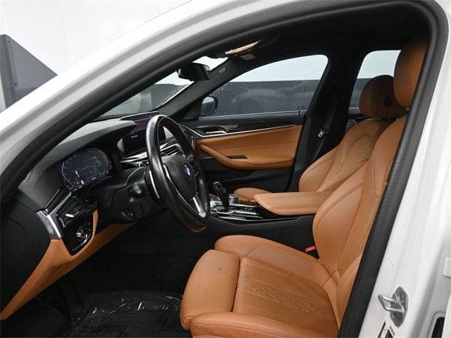 2021 BMW 5 Series 540i - 22978637 - 11