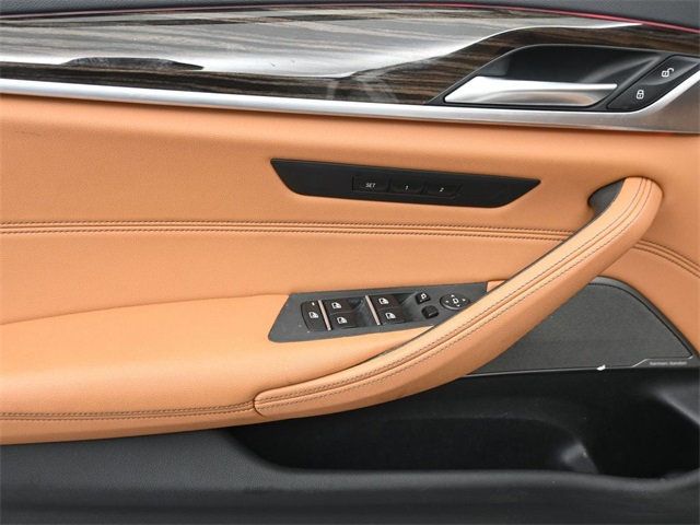 2021 BMW 5 Series 540i - 22978637 - 12