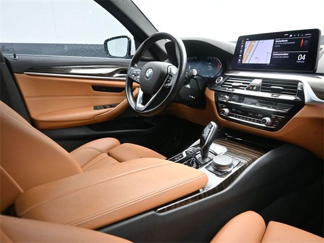 2021 BMW 5 Series 540i - 22978637 - 19
