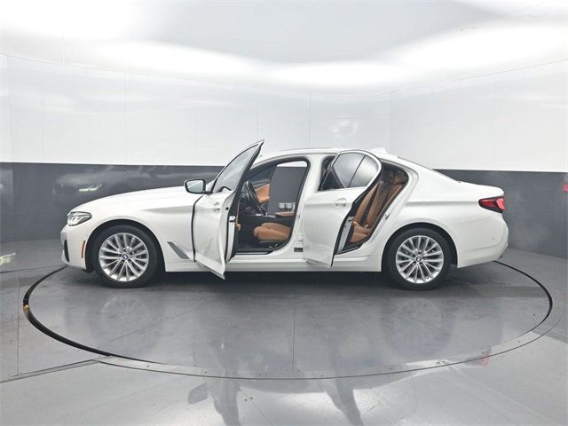 2021 BMW 5 Series 540i - 22978637 - 38