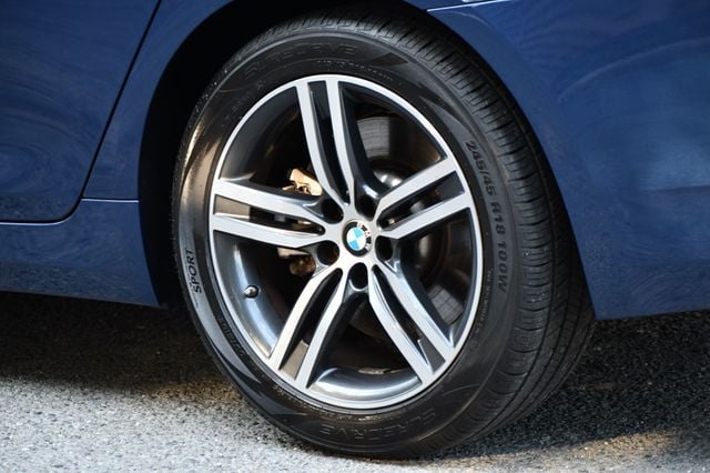 2021 BMW 5 Series 540i xDrive - 22608460 - 12