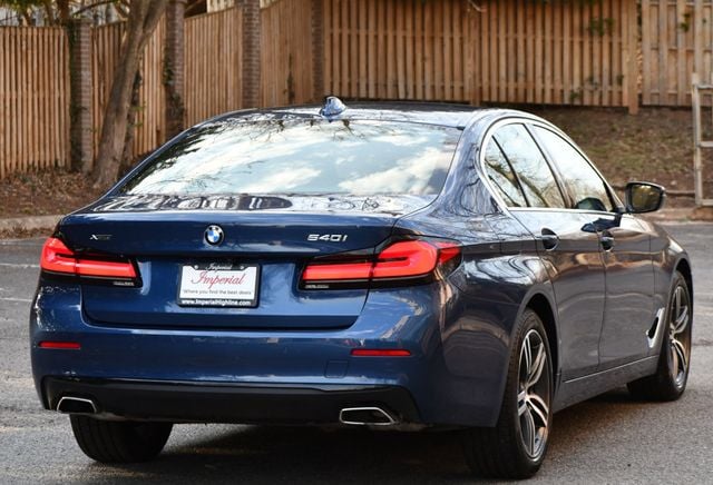 2021 BMW 5 Series 540i xDrive - 22608460 - 7