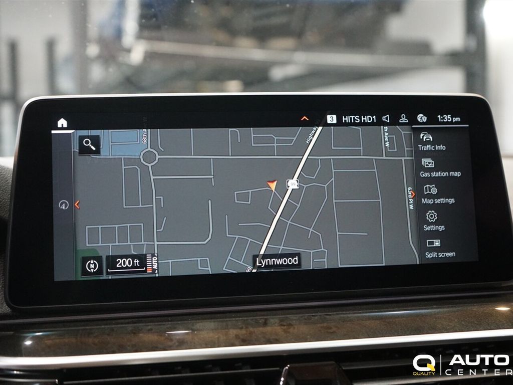 2021 BMW 5 Series 540i xDrive - 23066230 - 24