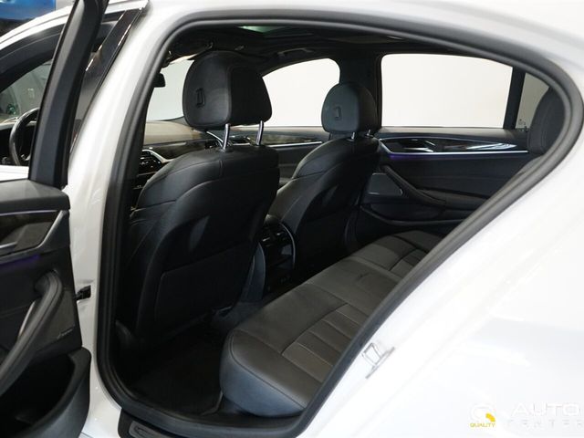 2021 BMW 5 Series 540i xDrive - 23066230 - 29