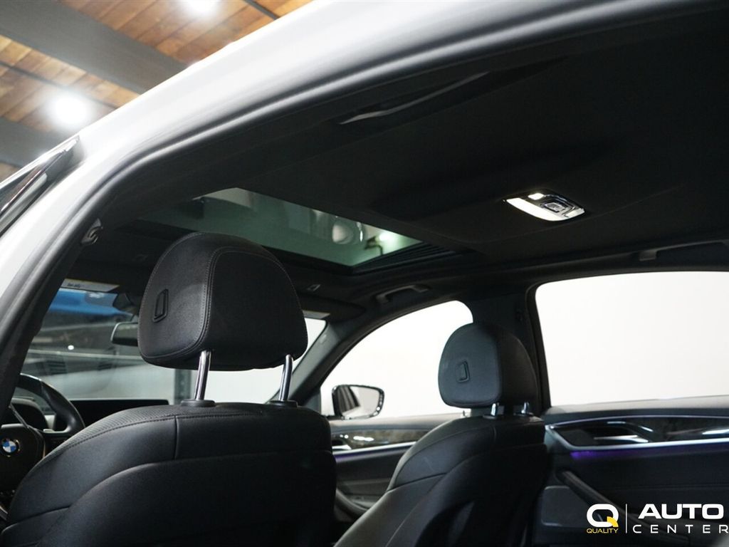 2021 BMW 5 Series 540i xDrive - 23066230 - 32