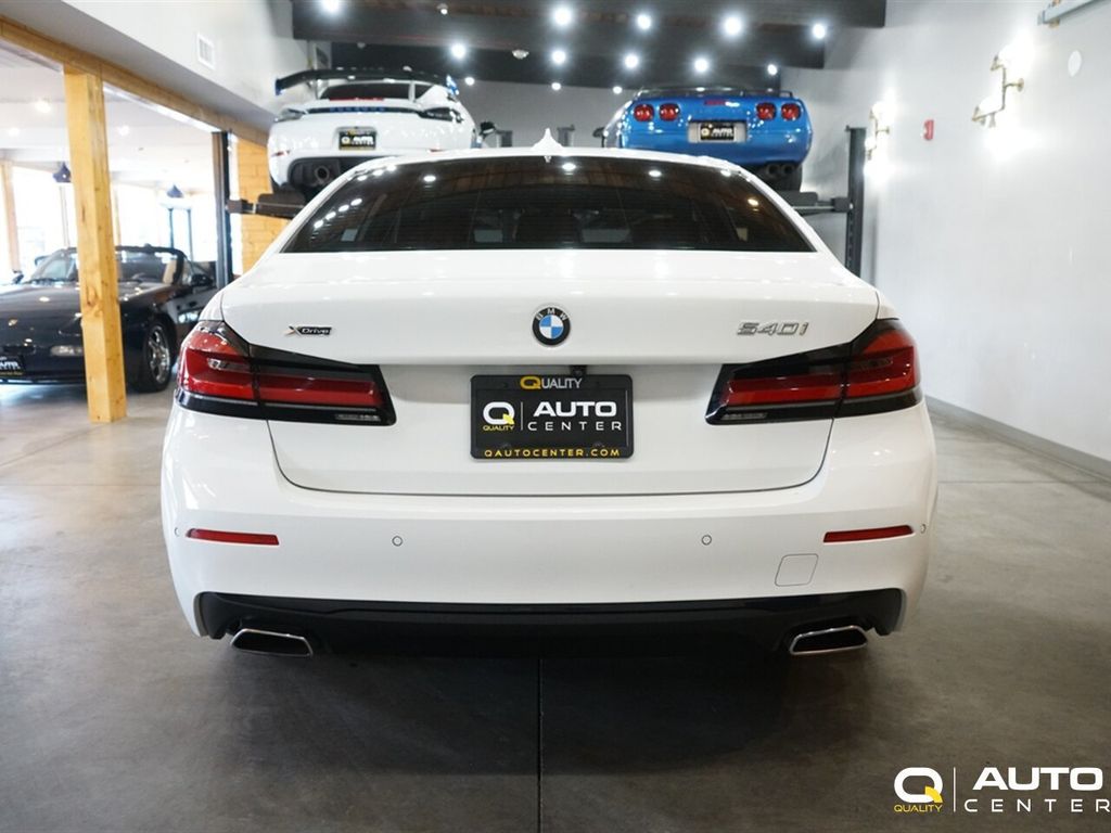 2021 BMW 5 Series 540i xDrive - 23066230 - 5