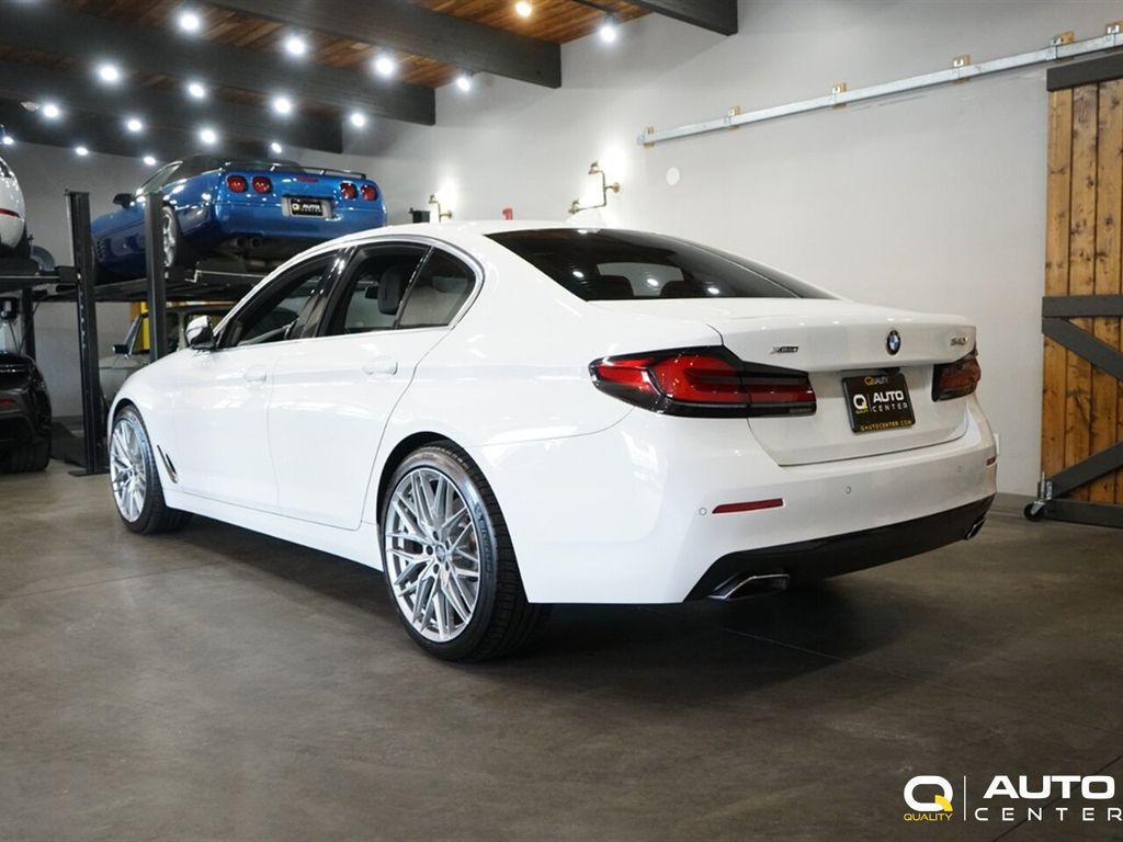 2021 BMW 5 Series 540i xDrive - 23066230 - 6