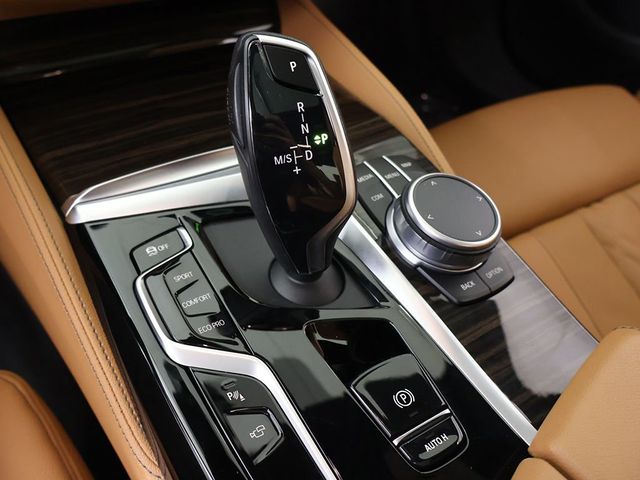 2021 BMW 5 Series 540i xDrive - 23029379 - 60