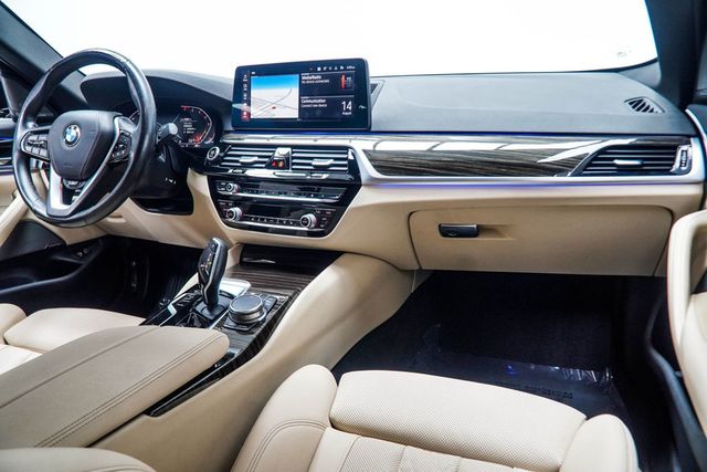 2021 BMW 5 Series 540i xDrive - 23063863 - 17