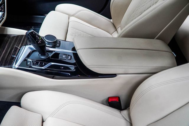 2021 BMW 5 Series 540i xDrive - 23063863 - 18