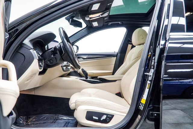 2021 BMW 5 Series 540i xDrive - 23063863 - 37