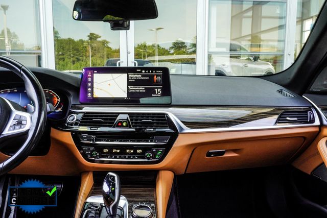 2021 BMW 5 Series 540i xDrive - 23074563 - 17