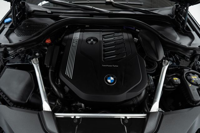 2021 BMW 5 Series 540i xDrive - 22382101 - 49