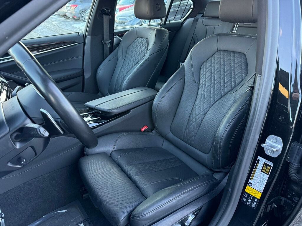 2021 BMW 5 Series 540i xDrive - 22977524 - 14