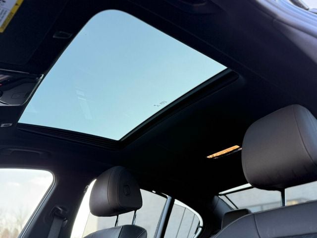 2021 BMW 5 Series 540i xDrive - 22977524 - 5