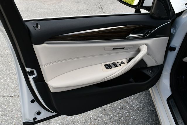 2021 BMW 5 Series 540i xDrive Sedan W/Premium & Luxury Seating Packages - 23046971 - 10