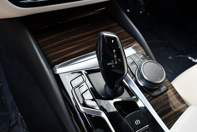 2021 BMW 5 Series 540i xDrive Sedan W/Premium & Luxury Seating Packages - 23046971 - 56