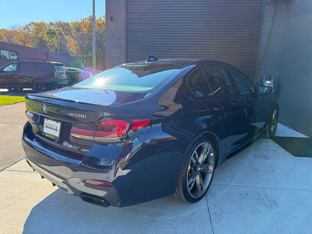 2021 BMW 5 Series M550i xDrive - 22932620 - 16