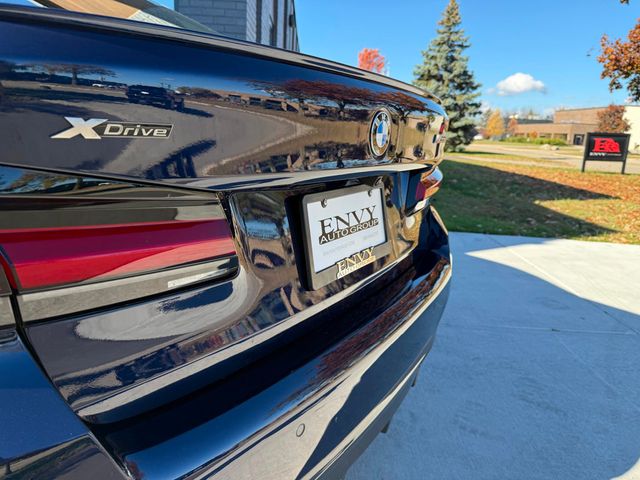 2021 BMW 5 Series M550i xDrive - 22932620 - 18