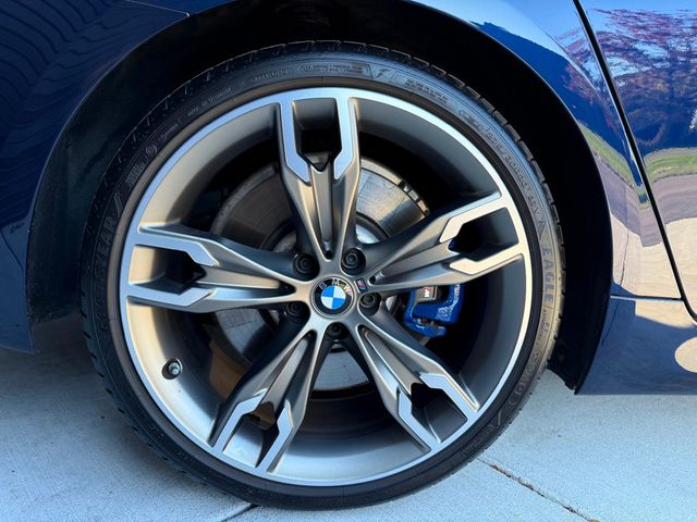 2021 BMW 5 Series M550i xDrive - 22932620 - 24