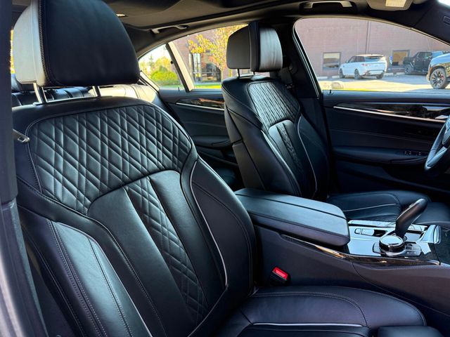 2021 BMW 5 Series M550i xDrive - 22932620 - 43