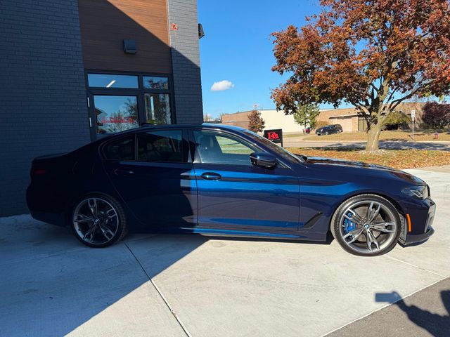 2021 BMW 5 Series M550i xDrive - 22932620 - 4