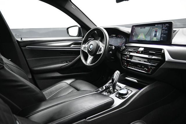 2021 BMW 5 Series M550i xDrive - 23046102 - 13
