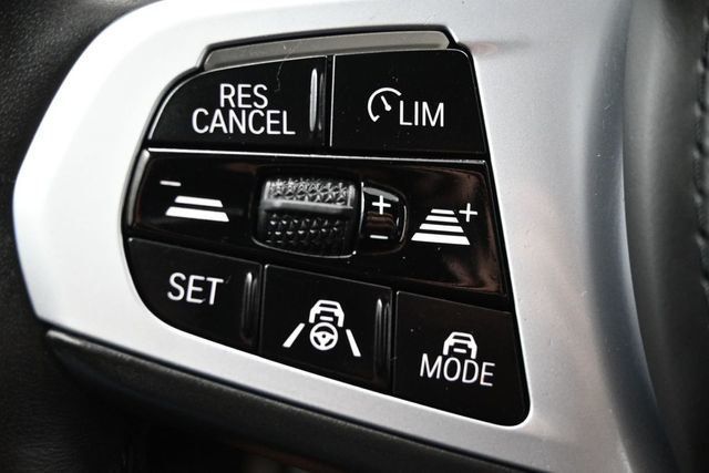 2021 BMW 5 Series M550i xDrive - 23046102 - 17