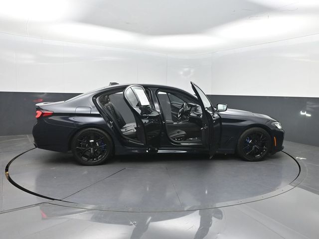 2021 BMW 5 Series M550i xDrive - 23046102 - 35