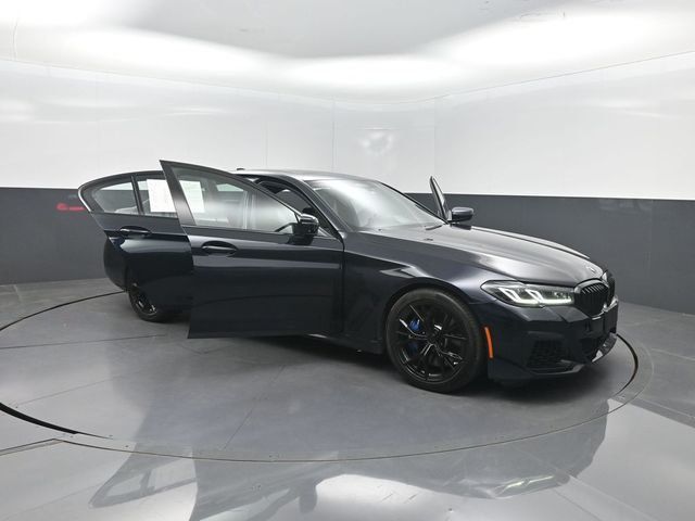 2021 BMW 5 Series M550i xDrive - 23046102 - 36