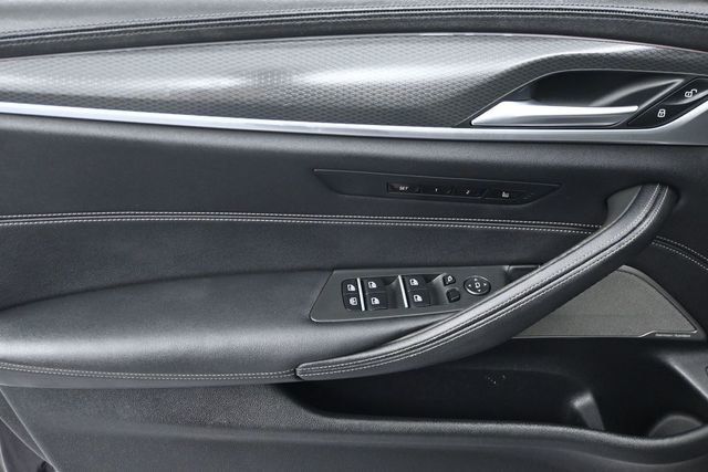 2021 BMW 5 Series M550i xDrive - 23046102 - 6