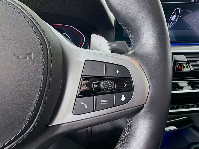 2021 BMW 5 Series M550i xDrive - 23003404 - 11