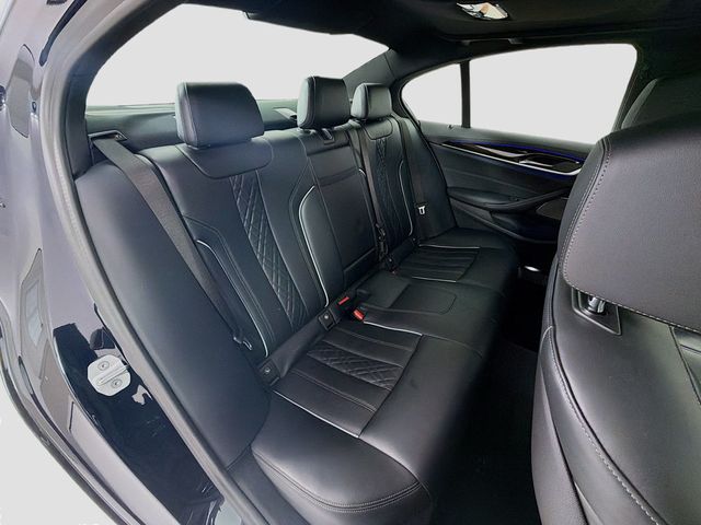 2021 BMW 5 Series M550i xDrive - 23003404 - 29
