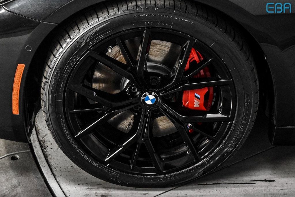 2021 BMW 5 Series M550i xDrive - 22386402 - 9