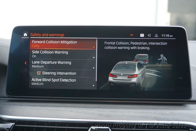 2021 BMW 5 Series M550i xDrive DRIVER ASSIST+/EXECUTIVE/PARK ASSIST/SHADOWLINE PKG - 22965600 - 28