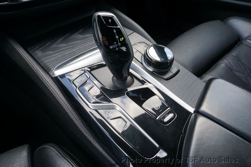 2021 BMW 5 Series M550i xDrive DRIVER ASSIST+/EXECUTIVE/PARK ASSIST/SHADOWLINE PKG - 22965600 - 37