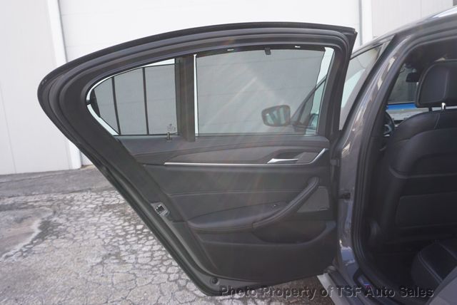 2021 BMW 5 Series M550i xDrive DRIVER ASSIST+/EXECUTIVE/PARK ASSIST/SHADOWLINE PKG - 22965600 - 45