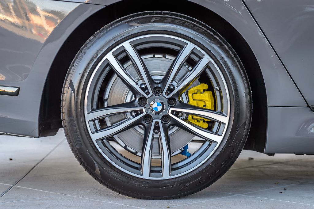 2021 BMW 7 Series  - 22952625 - 11