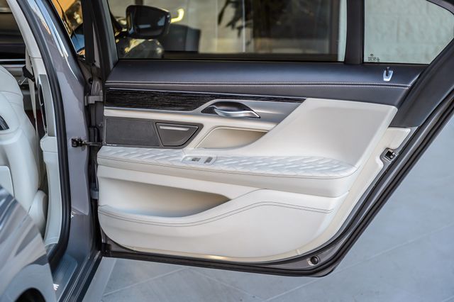 2021 BMW 7 Series  - 22952625 - 52