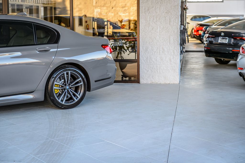 2021 BMW 7 Series  - 22952625 - 56