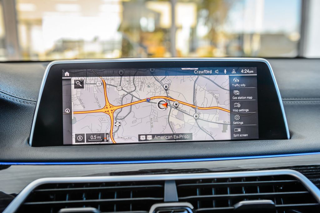 2021 BMW 7 Series 740i - 22955703 - 21