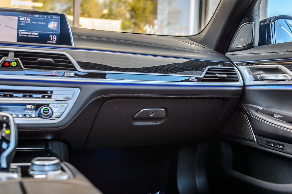 2021 BMW 7 Series 740i - 22955703 - 33