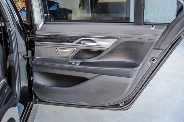 2021 BMW 7 Series 740i - 22955703 - 53