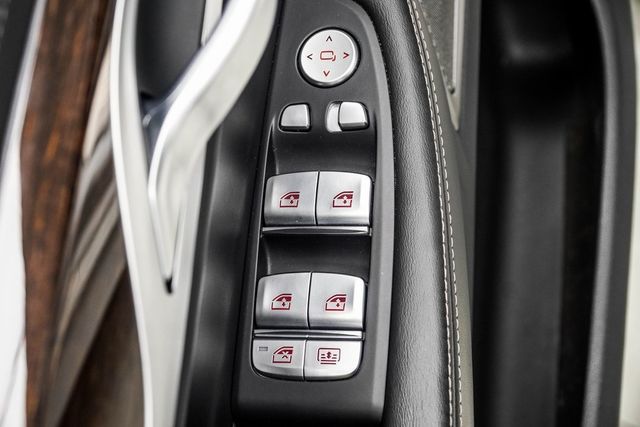 2021 BMW 7 Series 740i xDrive - 22938729 - 32