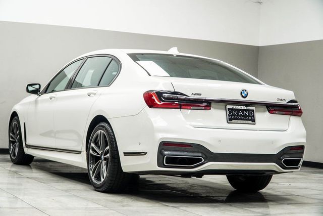 2021 BMW 7 Series 740i xDrive - 23047518 - 9