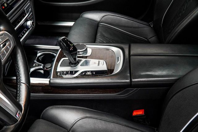 2021 BMW 7 Series 740i xDrive - 23047518 - 16