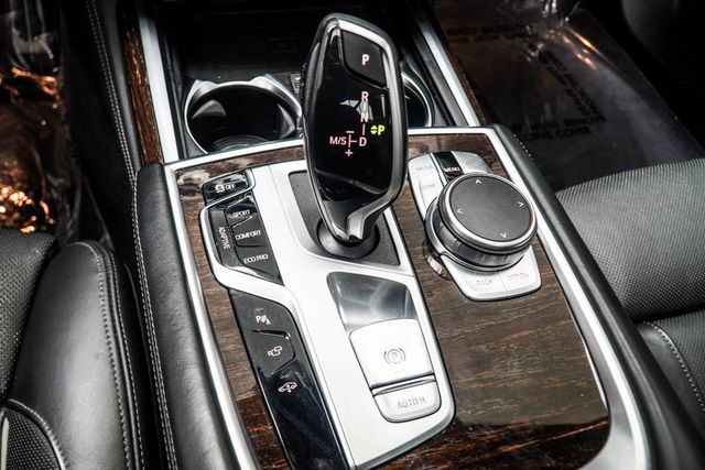 2021 BMW 7 Series 740i xDrive - 23047518 - 17