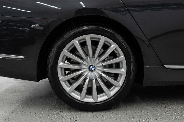2021 BMW 7 Series 740i xDrive - 22366221 - 53