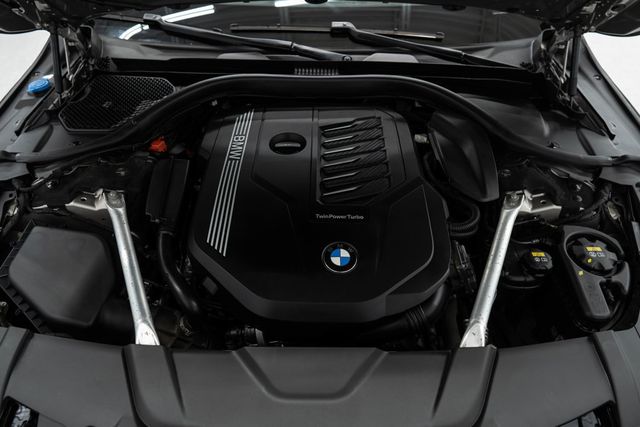 2021 BMW 7 Series 740i xDrive - 22371607 - 59