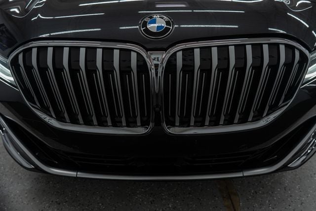 2021 BMW 7 Series 740i xDrive - 22382624 - 55
